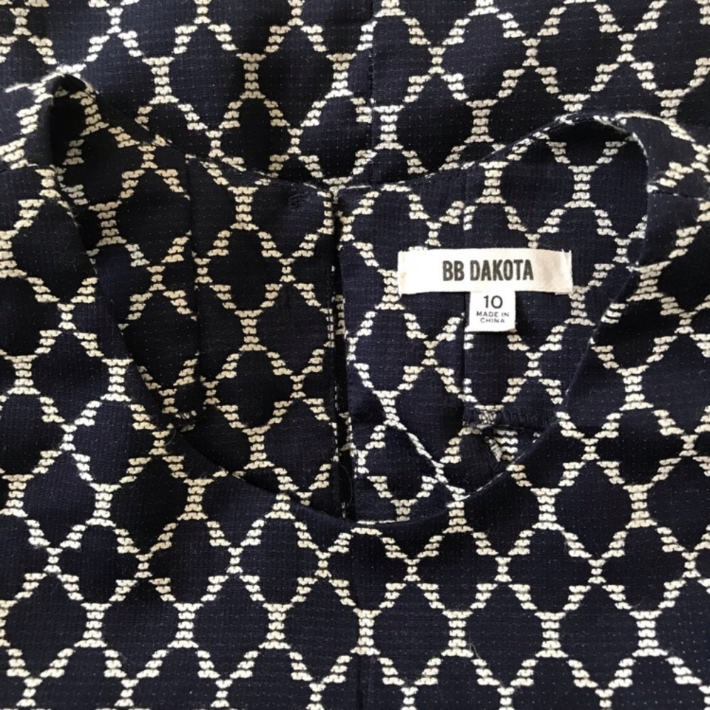 {BB Dakota} Sleeveless Shift Dress Navy/White 10 - Picture 4 of 8